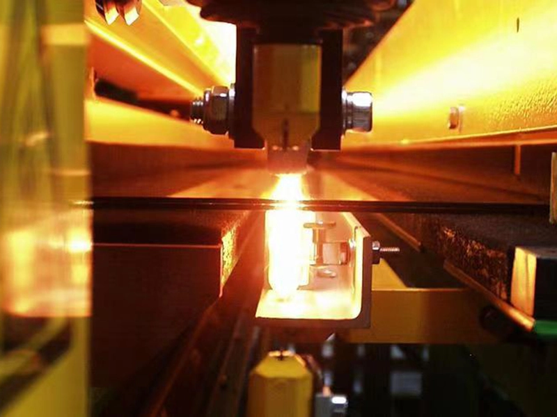 Short wave infrared heating tube